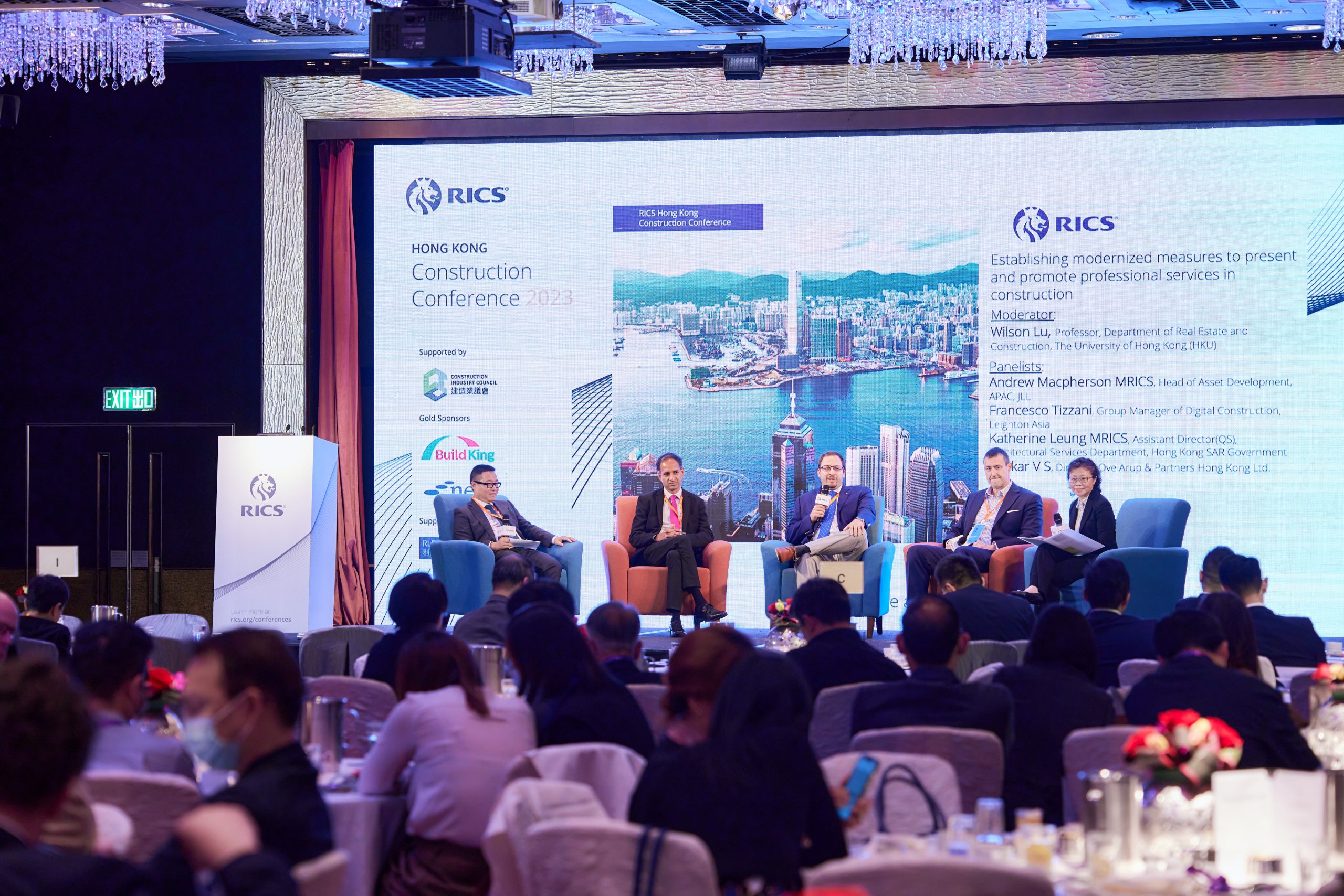 Prof. Wilson Lu moderated the RICS Hong Kong Construction Conference on 12 May 2023